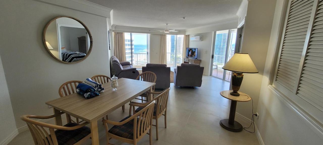 Apr Private Suites Moroccan By The Beach Gold Coast Exterior foto