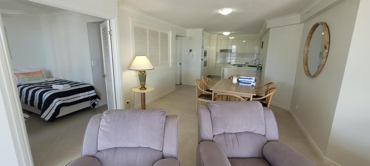 Apr Private Suites Moroccan By The Beach Gold Coast Exterior foto