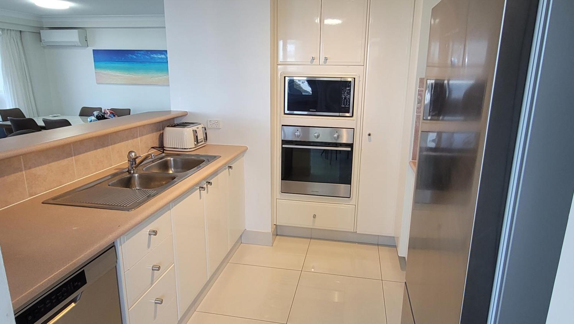 Apr Private Suites Moroccan By The Beach Gold Coast Exterior foto