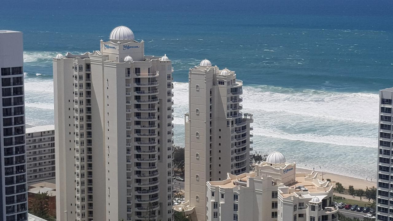 Apr Private Suites Moroccan By The Beach Gold Coast Exterior foto